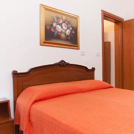 Casa Giovanni 2d Апартаменты *